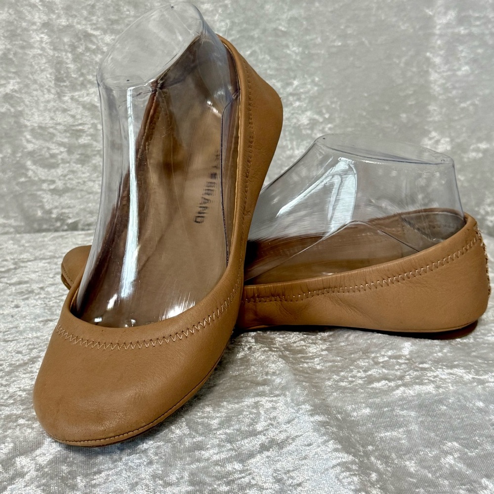 Lucky Brand "Emmie" Tan Beige Leather Ballet Flats Women Slip On Shoes Size 6-M